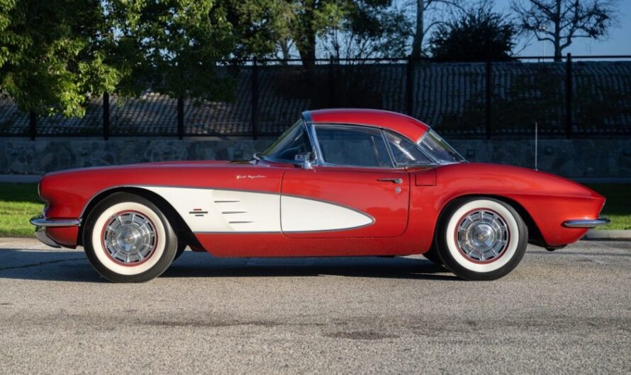 Fuel-Injected 1961 Chevrolet Corvette 4-Speed