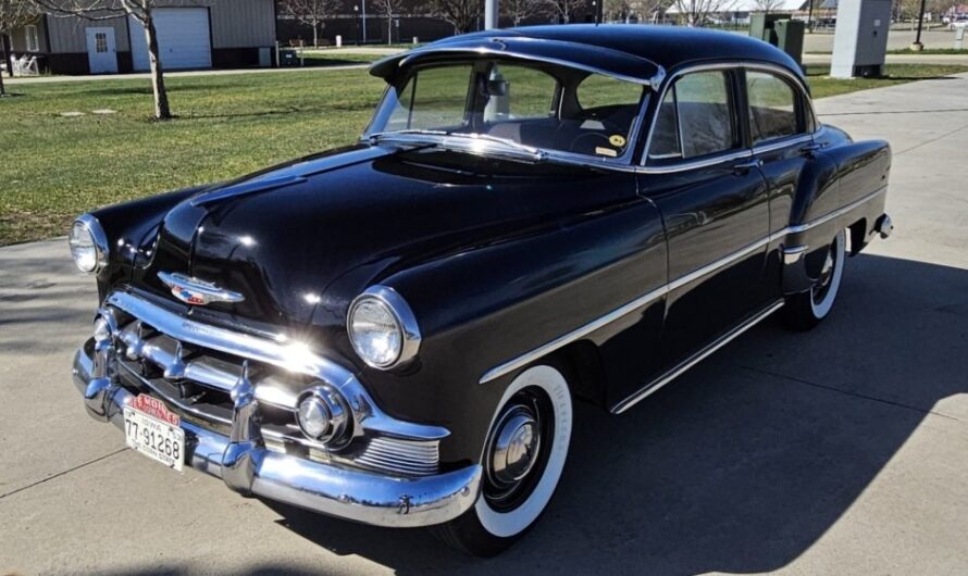 1953 Chevrolet 210 Sedan 3-Speed