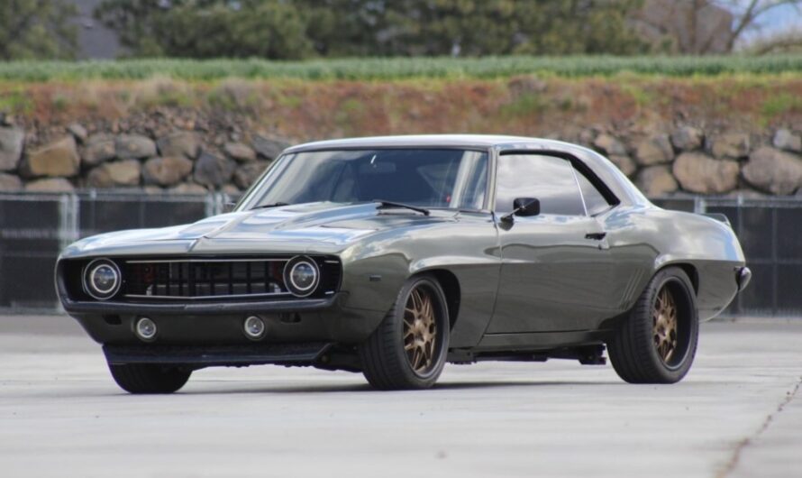 Supercharged 6.2L–Powered 1969 Chevrolet Camaro Replica