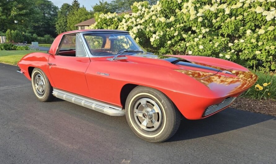 1963 Chevrolet Corvette Convertible 4-Speed