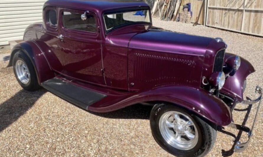 1932 Ford Coupe 5 Windows