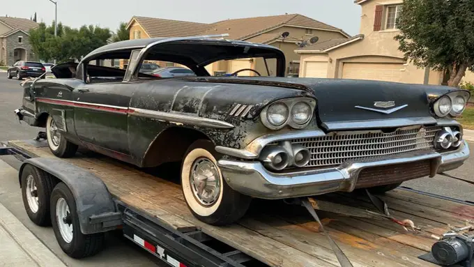 Cracking the Classic Enigma: Restoring the 1958 Chevrolet Impala’s Resilience and Fragile Elegance!