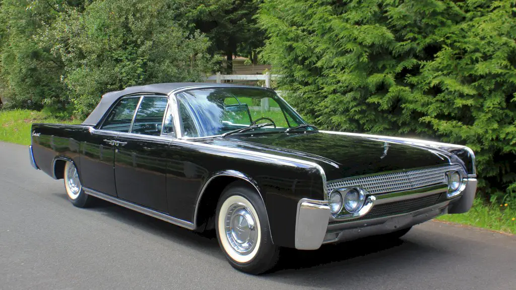 the-1961-Lincoln-Continental