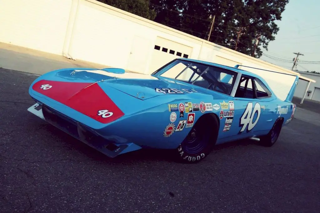 1970-Plymouth-Superbird