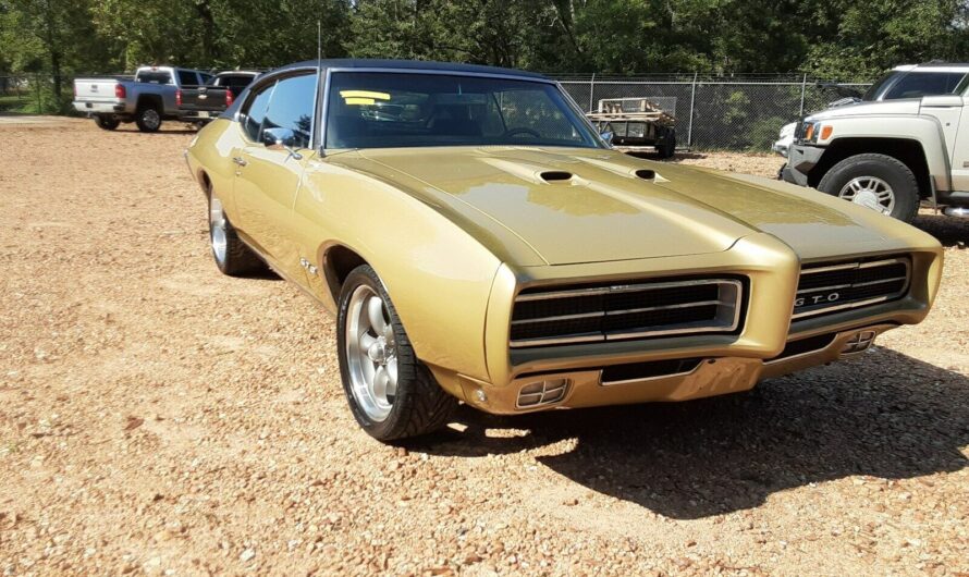 Family-Owned 1969 Pontiac GTO Was a Graduation Gift, 4-Barrel Muscle Still Rocking