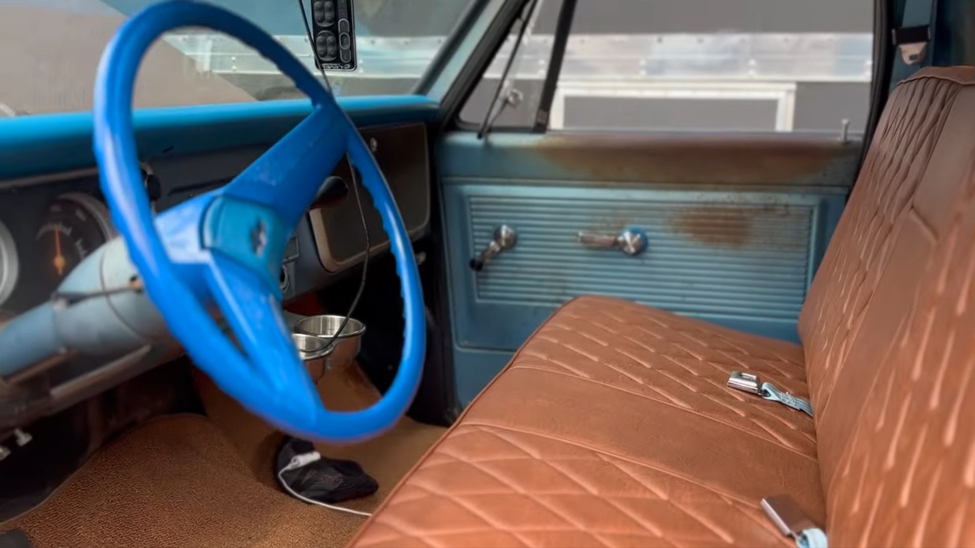 Patina Chevrolet C10 Interior